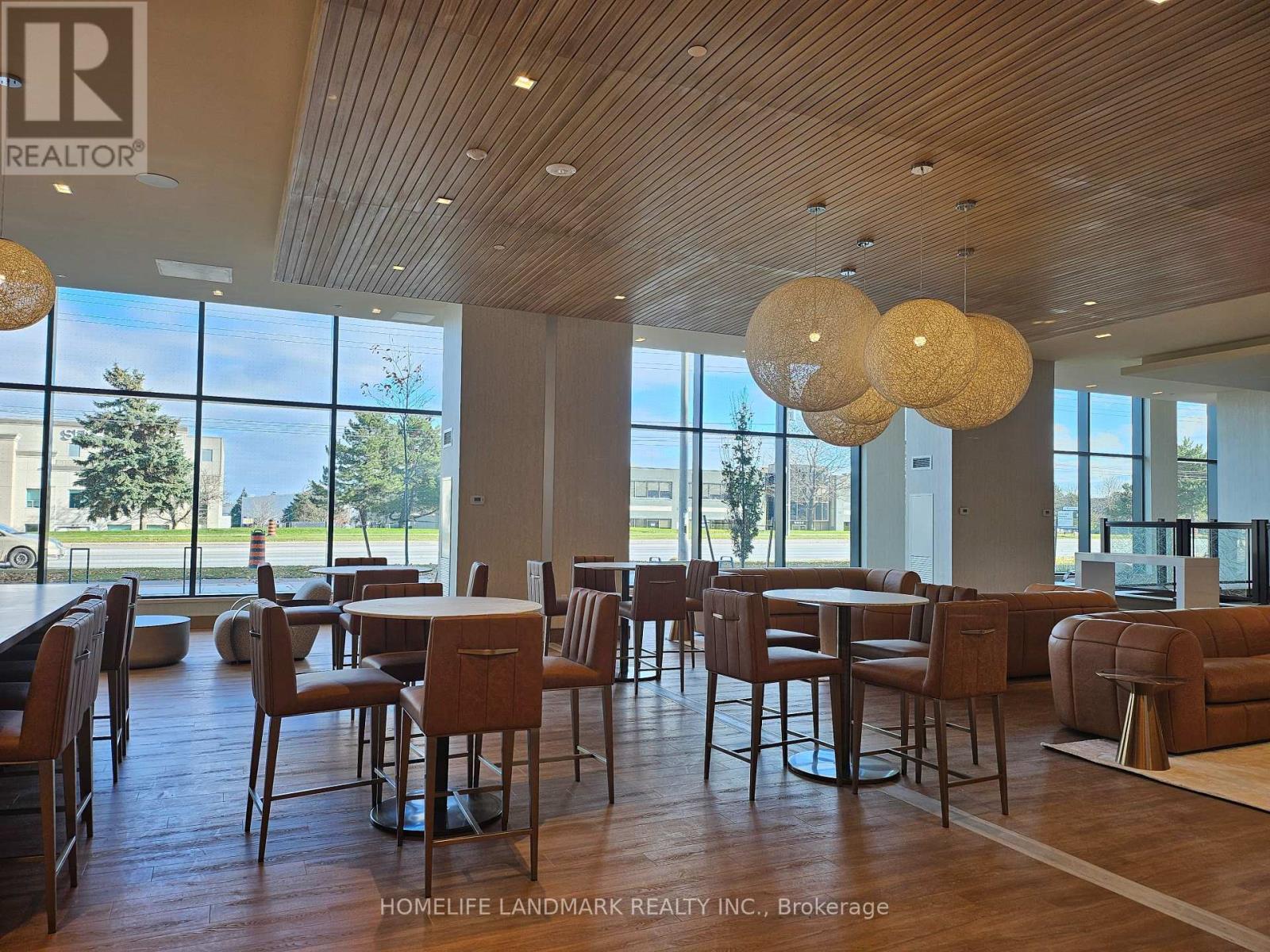 216 - 8960 Jane Street, Vaughan, Ontario  L4K 0N9 - Photo 3 - N12557584