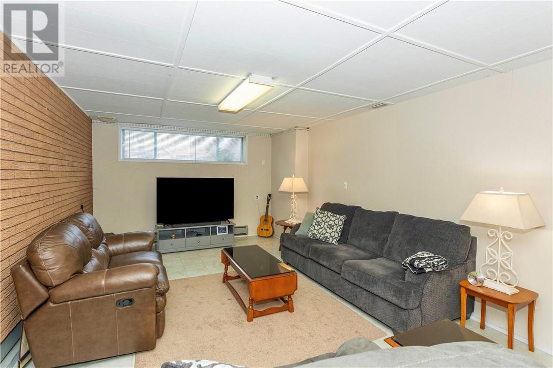 529 Bouchard Street, Greater Sudbury, Ontario  P3E 2L2 - Photo 10 - 2125657