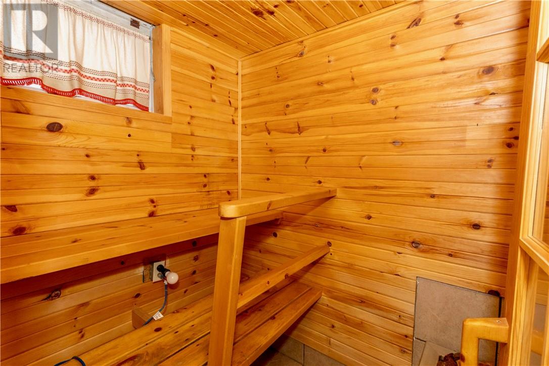 529 Bouchard Street, Greater Sudbury, Ontario  P3E 2L2 - Photo 11 - 2125657