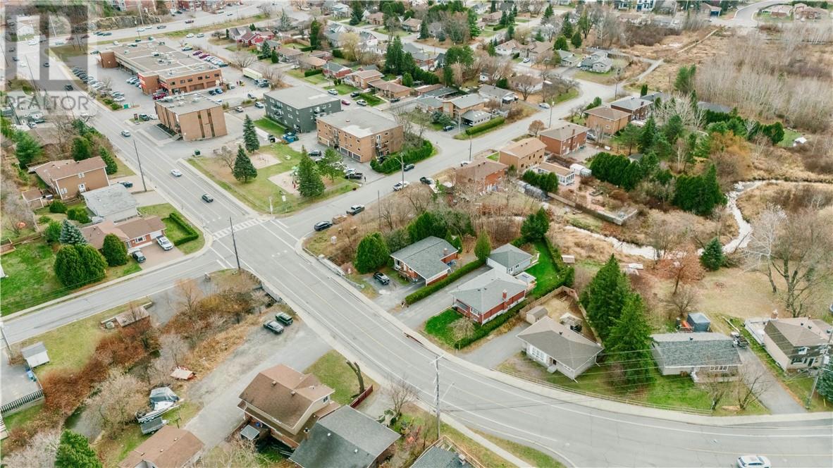 529 Bouchard Street, Greater Sudbury, Ontario  P3E 2L2 - Photo 15 - 2125657