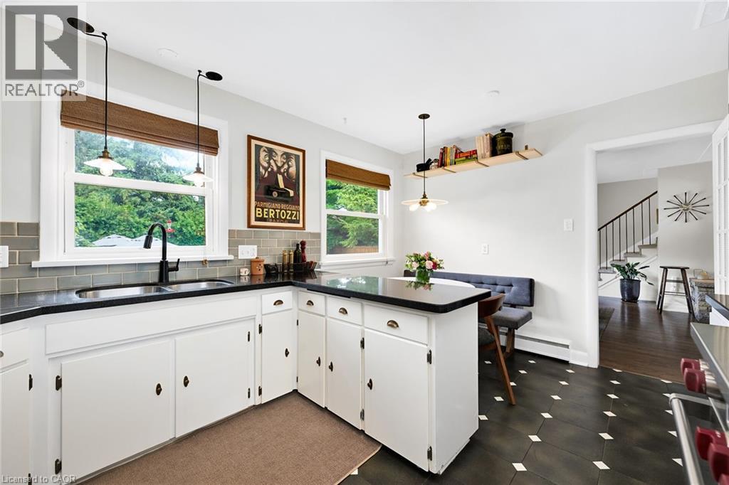 655 Gayne Boulevard, Burlington, Ontario  L7T 3V8 - Photo 13 - 40761165