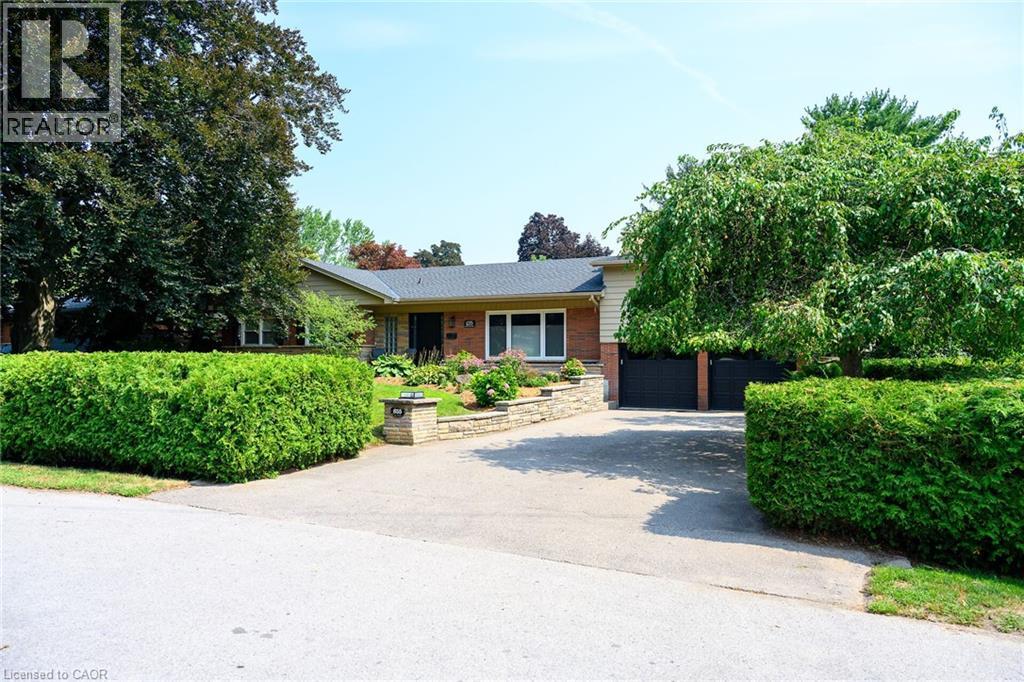 655 Gayne Boulevard, Burlington, Ontario  L7T 3V8 - Photo 2 - 40761165