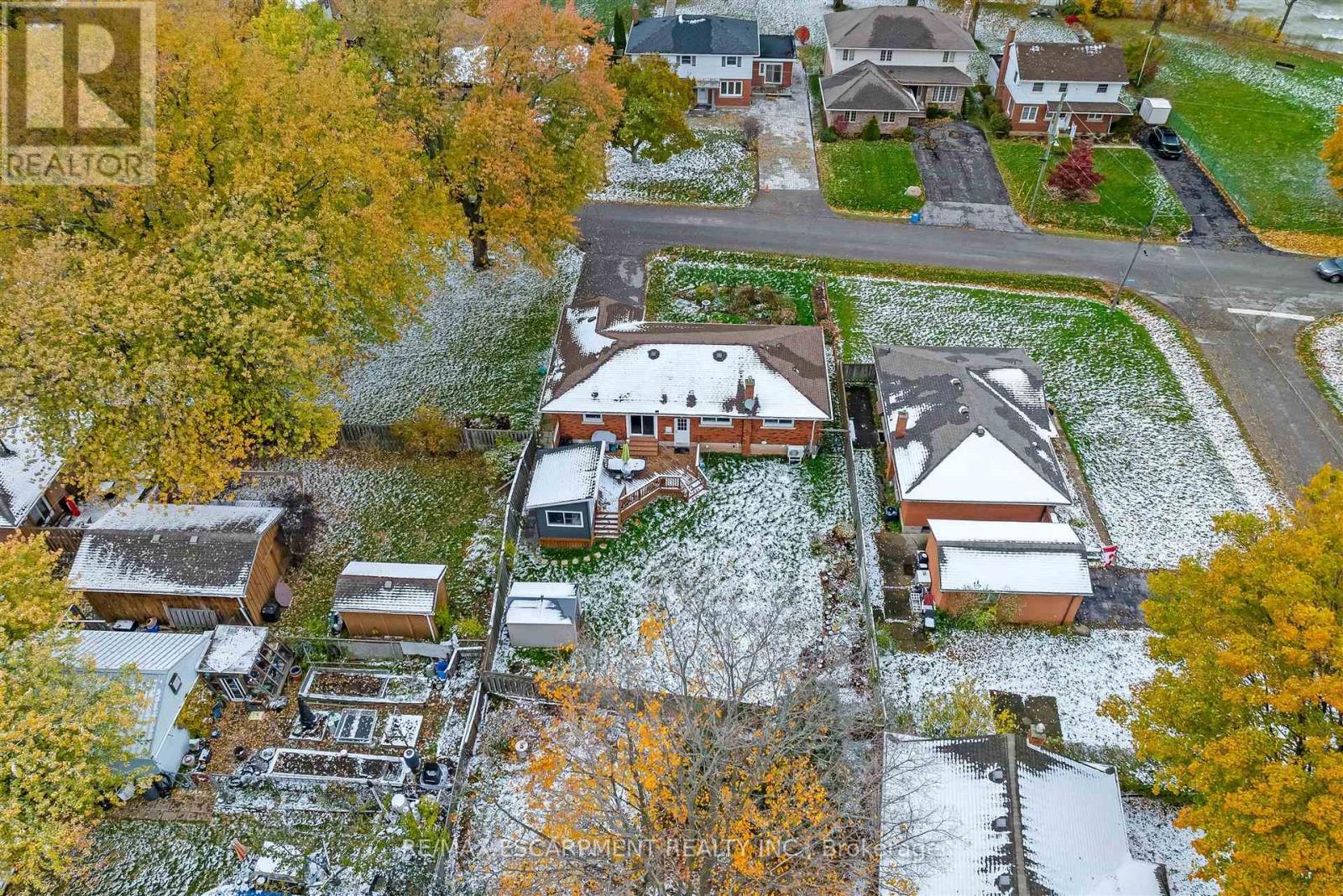 21 Lakeside Drive, Grimsby, Ontario  L3M 2K9 - Photo 32 - X12557578