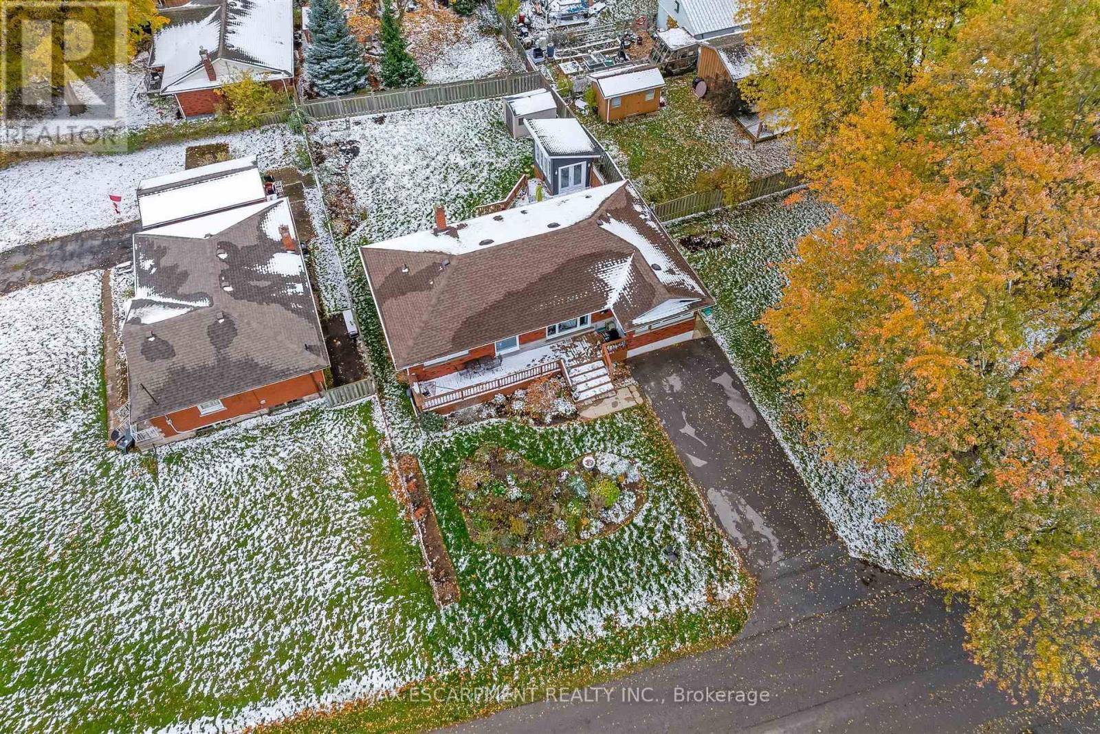 21 Lakeside Drive, Grimsby, Ontario  L3M 2K9 - Photo 35 - X12557578