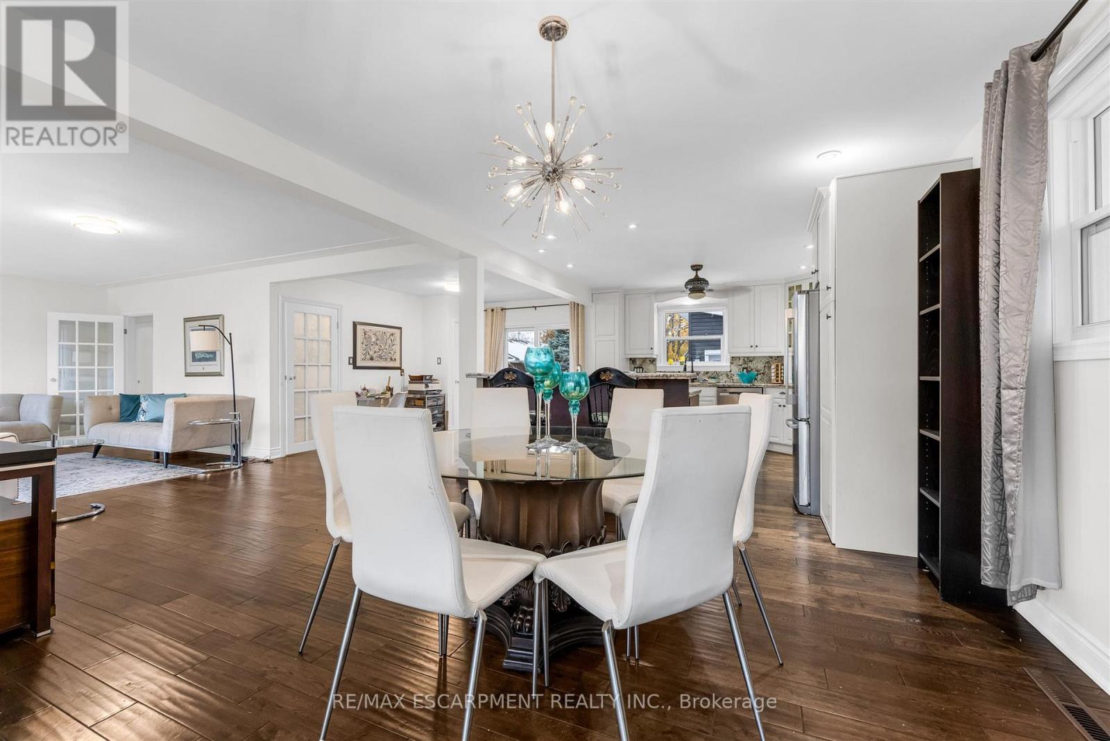 21 Lakeside Drive, Grimsby, Ontario  L3M 2K9 - Photo 6 - X12557578