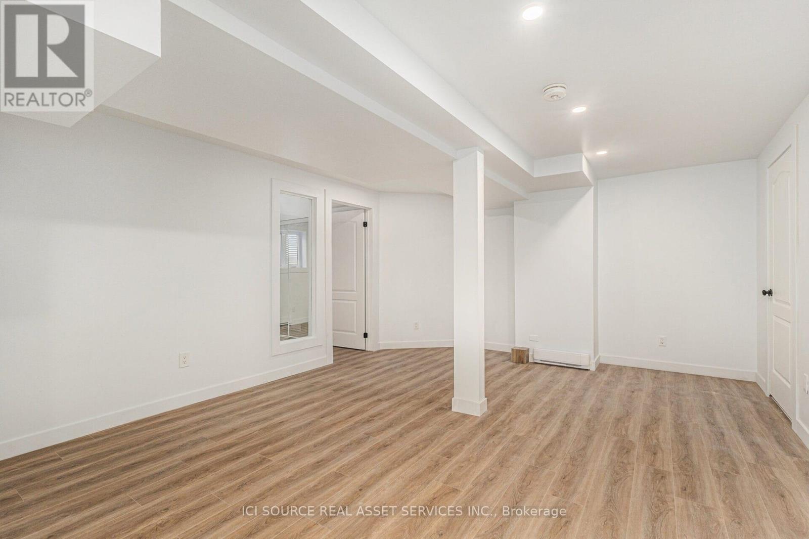 B - 1665 Teakdale Avenue, Ottawa, Ontario  K1C 6M2 - Photo 4 - X12557606