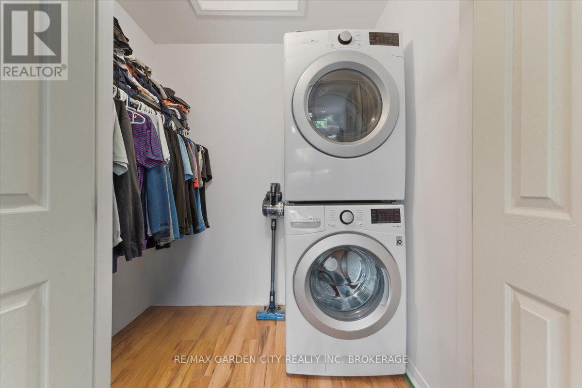 4 Fox Trail Drive, St. Catharines, Ontario  L2S 3T7 - Photo 16 - X12480311