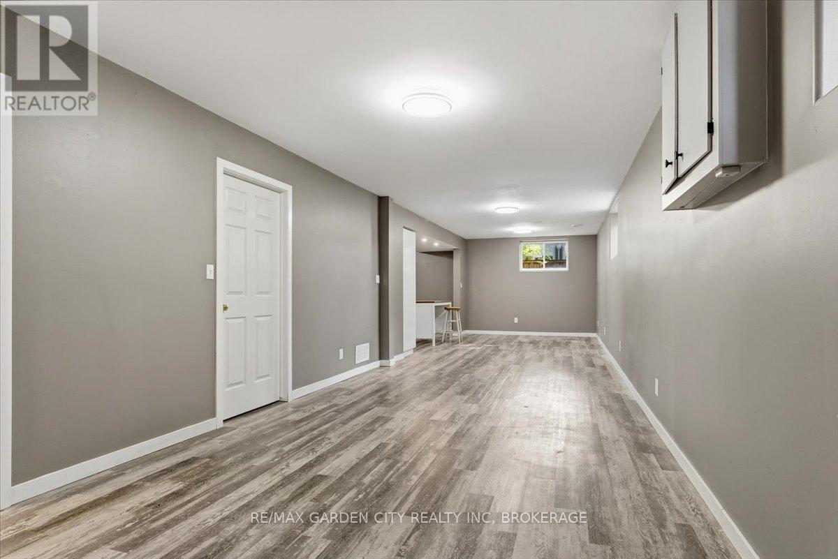 4 Fox Trail Drive, St. Catharines, Ontario  L2S 3T7 - Photo 21 - X12480311