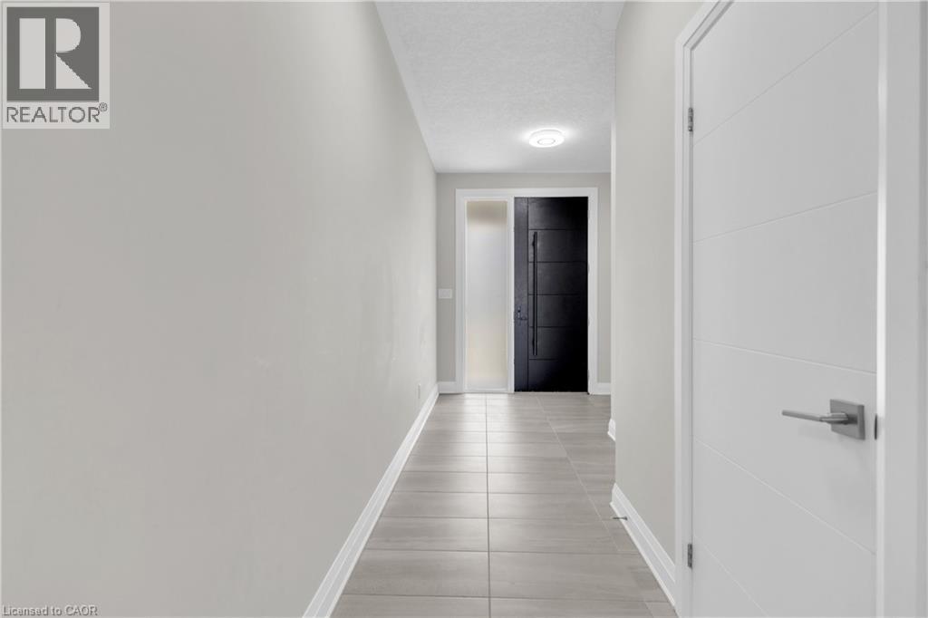 273 Woodbine Avenue, Kitchener, Ontario  N2R 0P7 - Photo 3 - 40789074