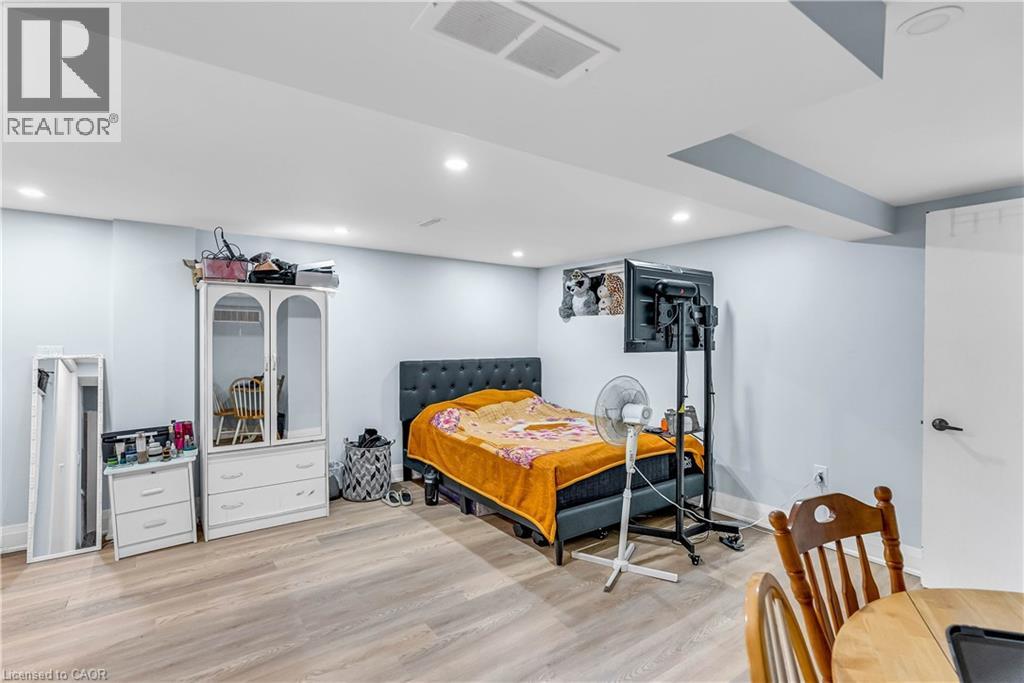 392 S Victoria Street S, Kitchener, Ontario N2M 3A5 - Photo 38 - 40788929