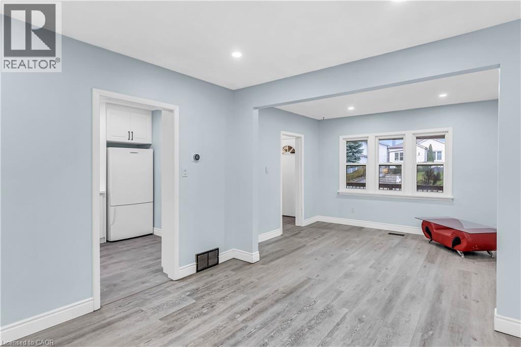 392 S Victoria Street S, Kitchener, Ontario N2M 3A5 - Photo 6 - 40788929