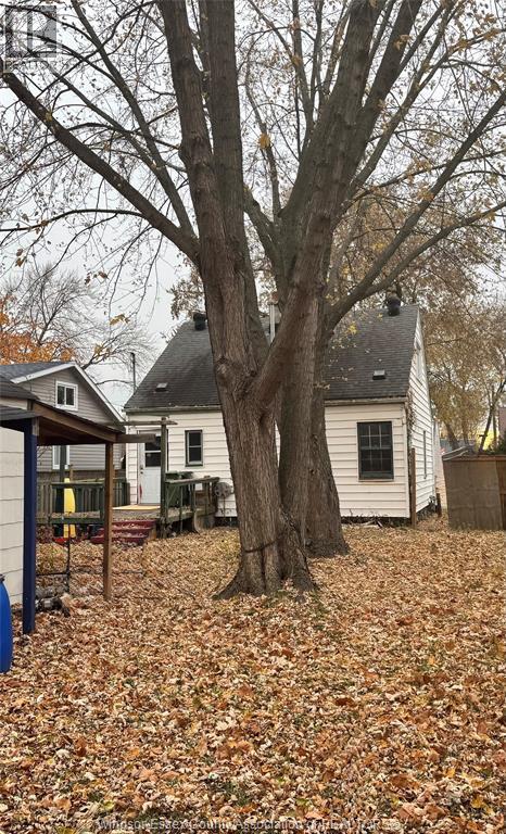 2351 Elsmere, Windsor, Ontario  N8W 2C9 - Photo 4 - 25029078