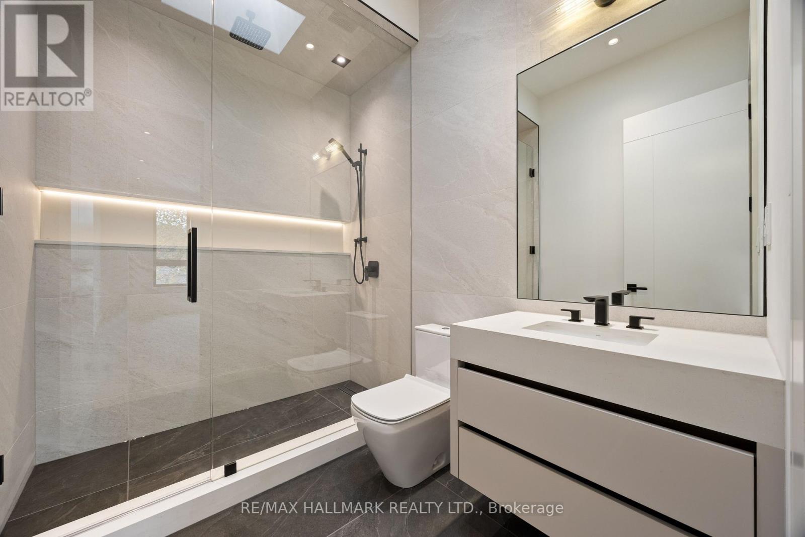 652 Bedford Park Avenue, Toronto, Ontario  M5M 1K4 - Photo 29 - C12557628