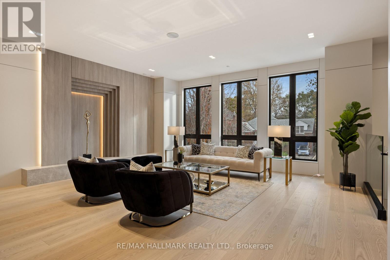 652 Bedford Park Avenue, Toronto, Ontario  M5M 1K4 - Photo 5 - C12557628