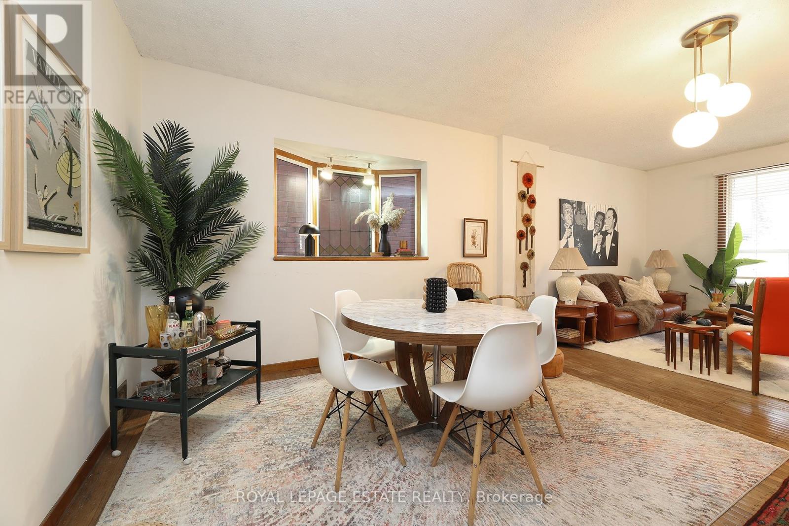 22 Galt Avenue, Toronto, Ontario  M4M 2Z1 - Photo 10 - E12557630