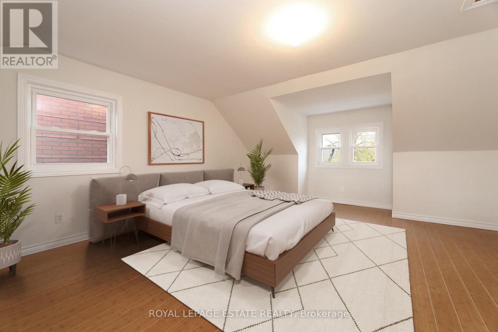 22 Galt Avenue, Toronto, Ontario  M4M 2Z1 - Photo 17 - E12557630