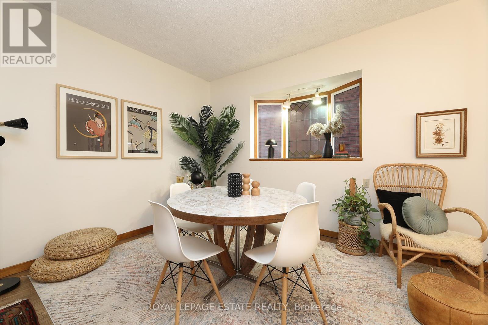 22 Galt Avenue, Toronto, Ontario  M4M 2Z1 - Photo 8 - E12557630