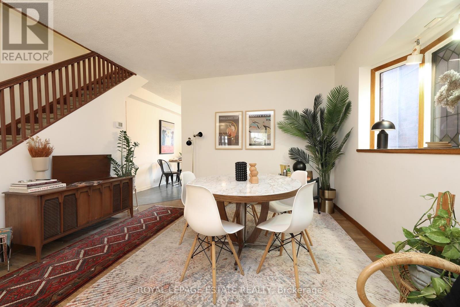 22 Galt Avenue, Toronto, Ontario  M4M 2Z1 - Photo 9 - E12557630