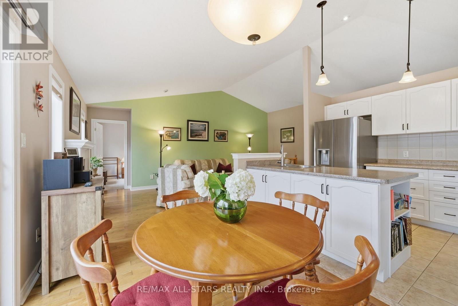 51 Oakside Drive, Uxbridge, Ontario  L9P 2A5 - Photo 11 - N12557640