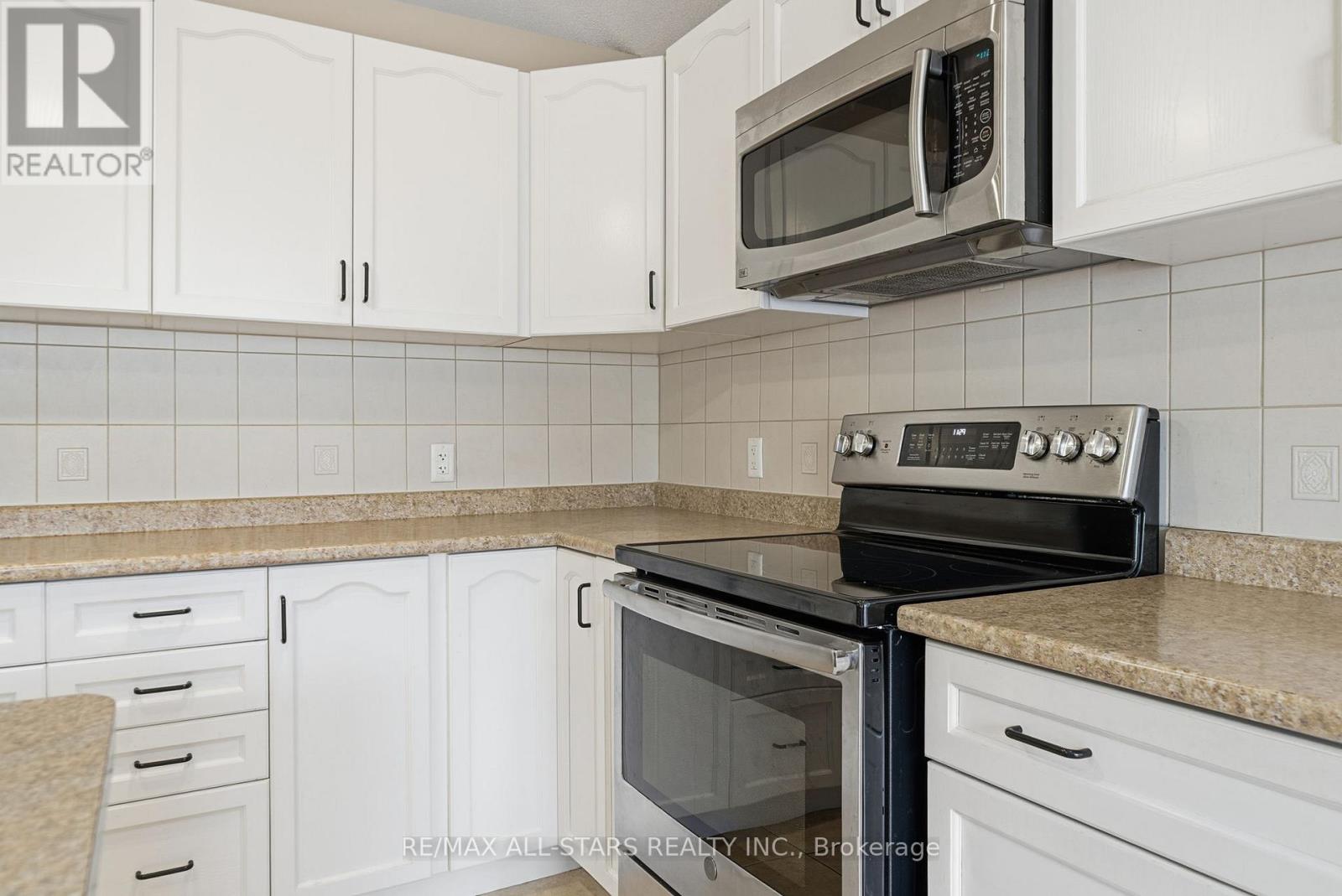 51 Oakside Drive, Uxbridge, Ontario  L9P 2A5 - Photo 12 - N12557640