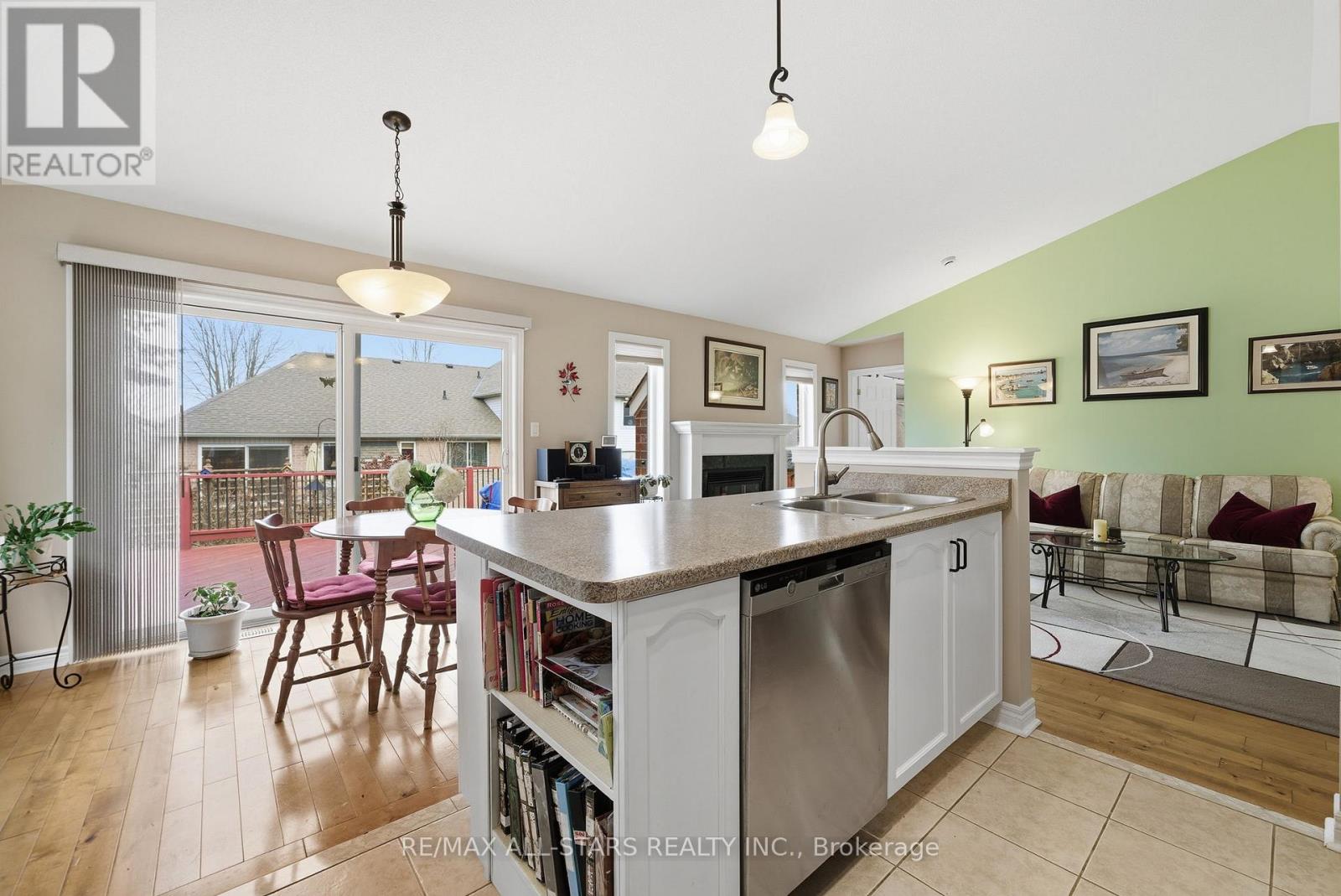 51 Oakside Drive, Uxbridge, Ontario  L9P 2A5 - Photo 13 - N12557640