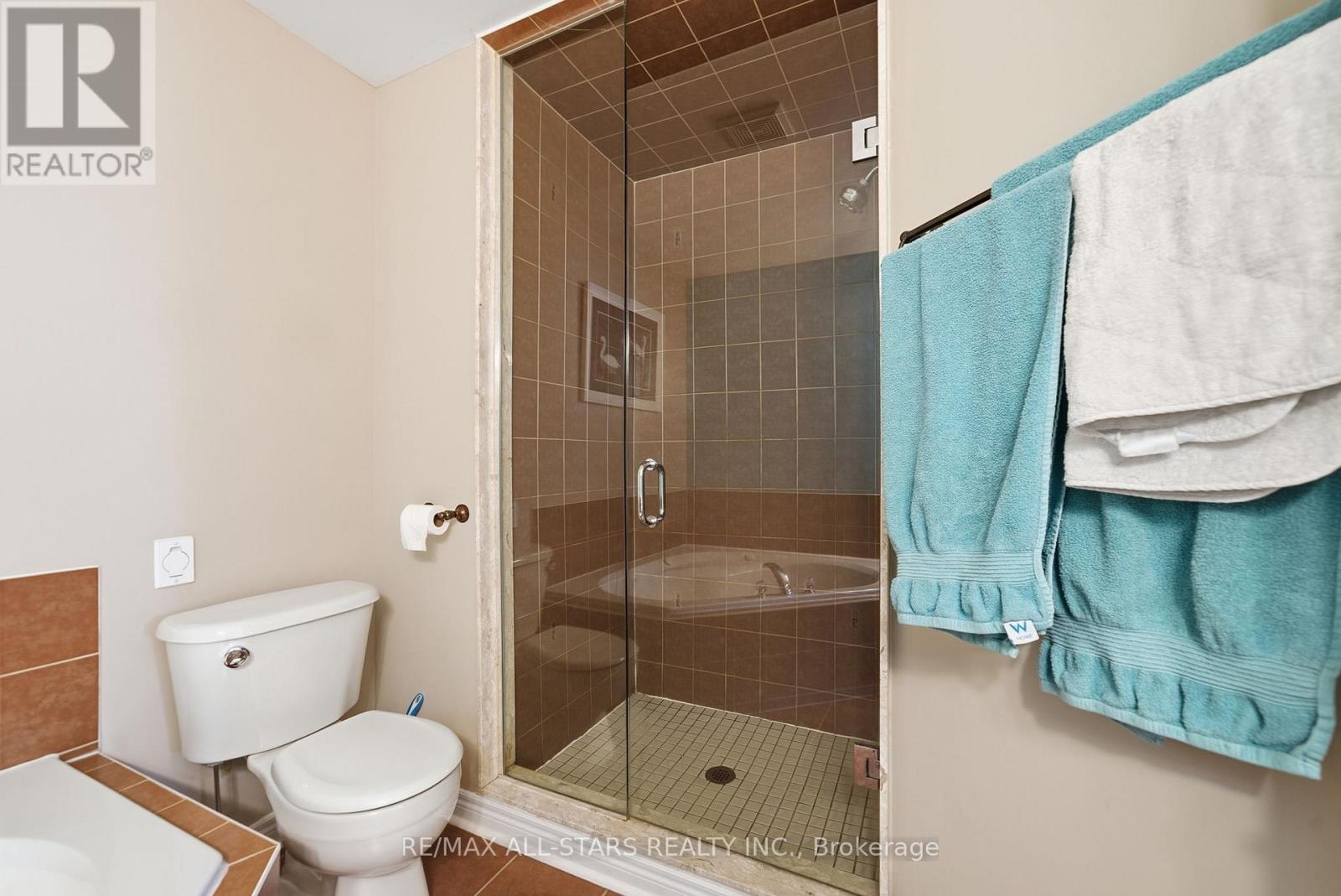 51 Oakside Drive, Uxbridge, Ontario  L9P 2A5 - Photo 18 - N12557640