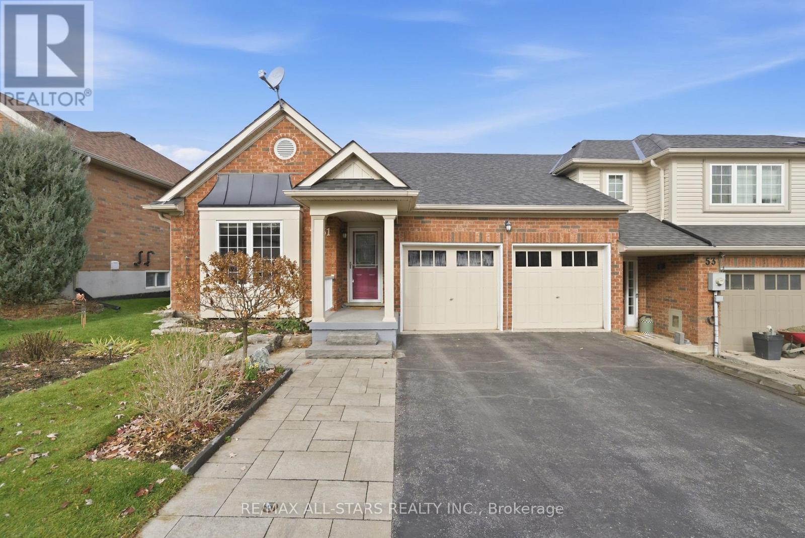 51 Oakside Drive, Uxbridge, Ontario  L9P 2A5 - Photo 2 - N12557640