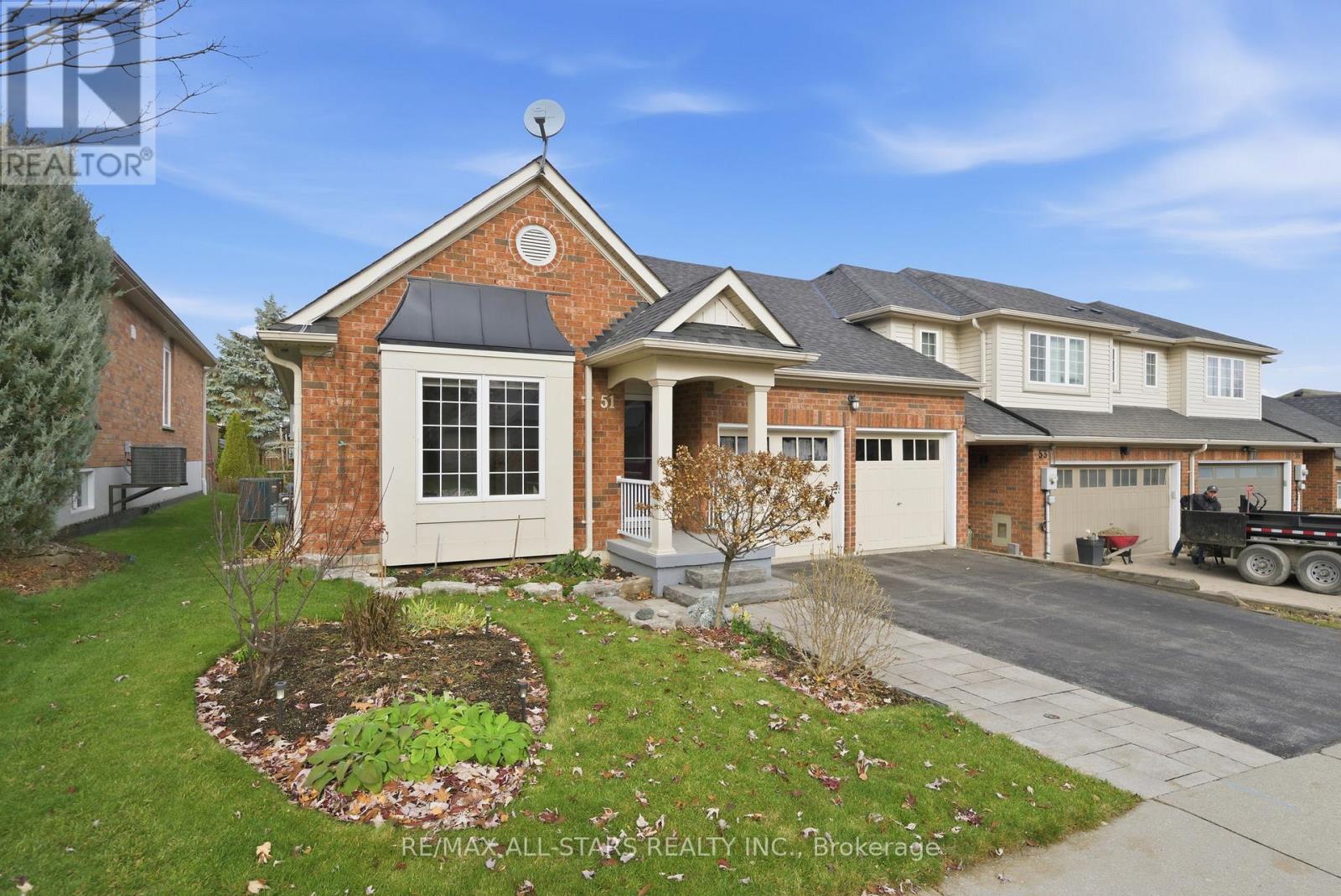 51 Oakside Drive, Uxbridge, Ontario  L9P 2A5 - Photo 4 - N12557640