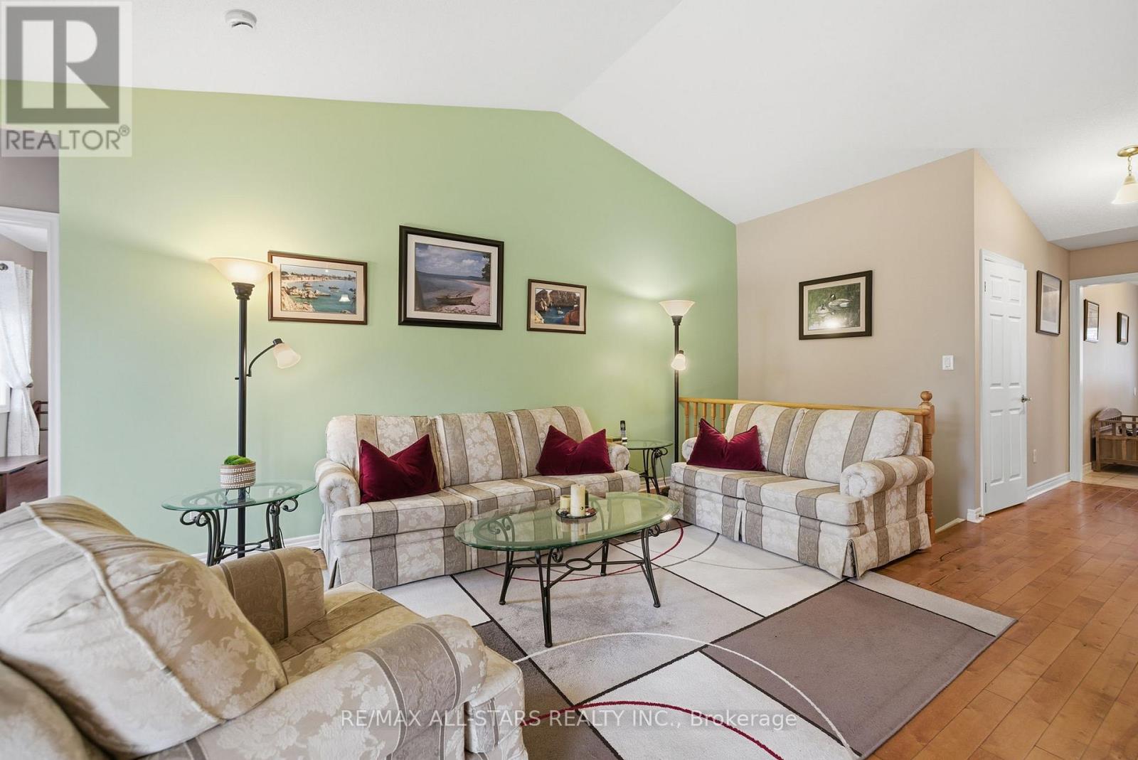 51 Oakside Drive, Uxbridge, Ontario  L9P 2A5 - Photo 6 - N12557640