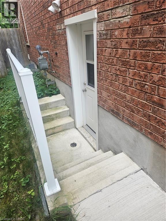 101 Steepleridge Street Unit# Lower, Kitchener, Ontario  N2P 2W2 - Photo 2 - 40767028