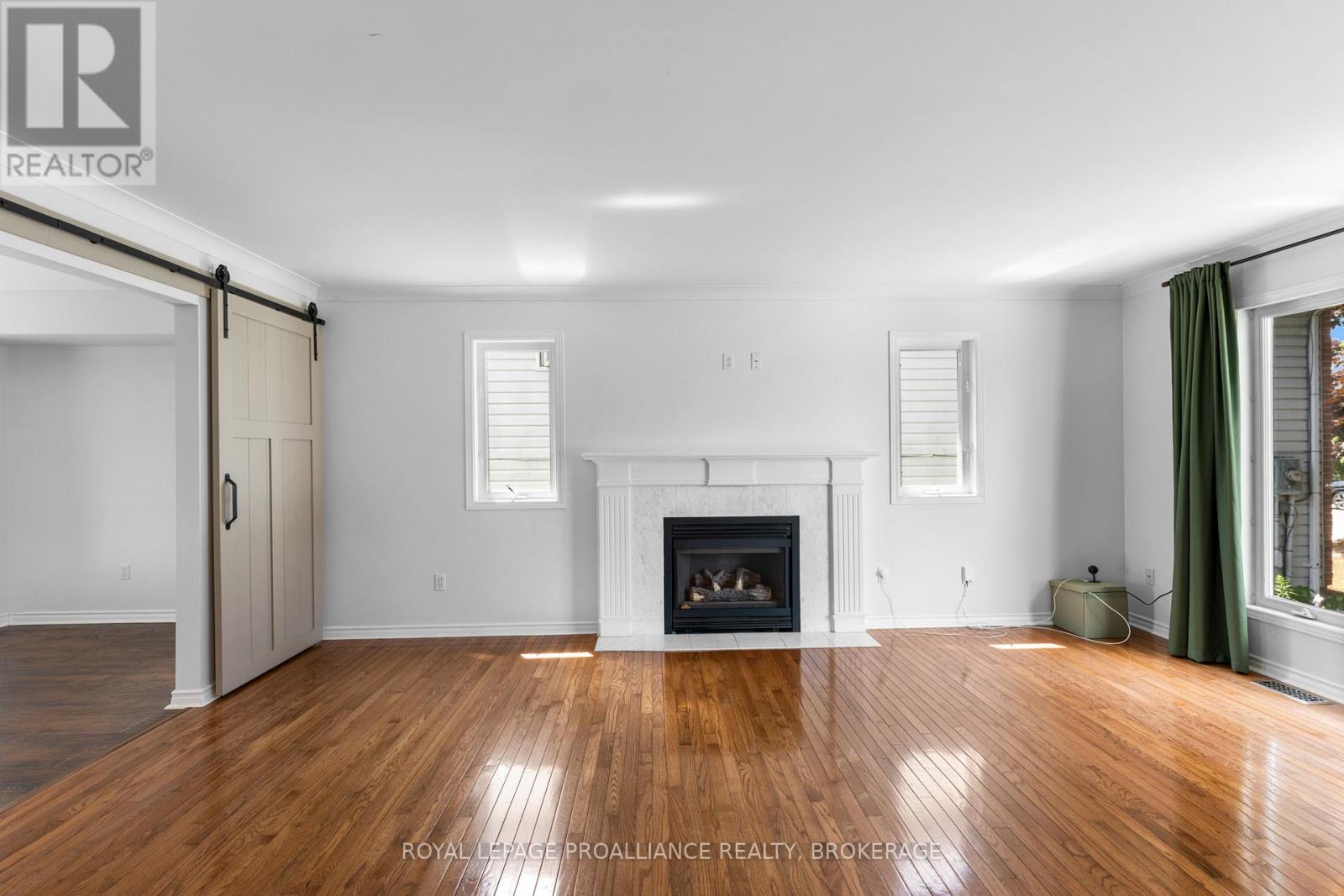 343 Sunrise Crescent, Kingston, Ontario  K7M 8A5 - Photo 4 - X12557668