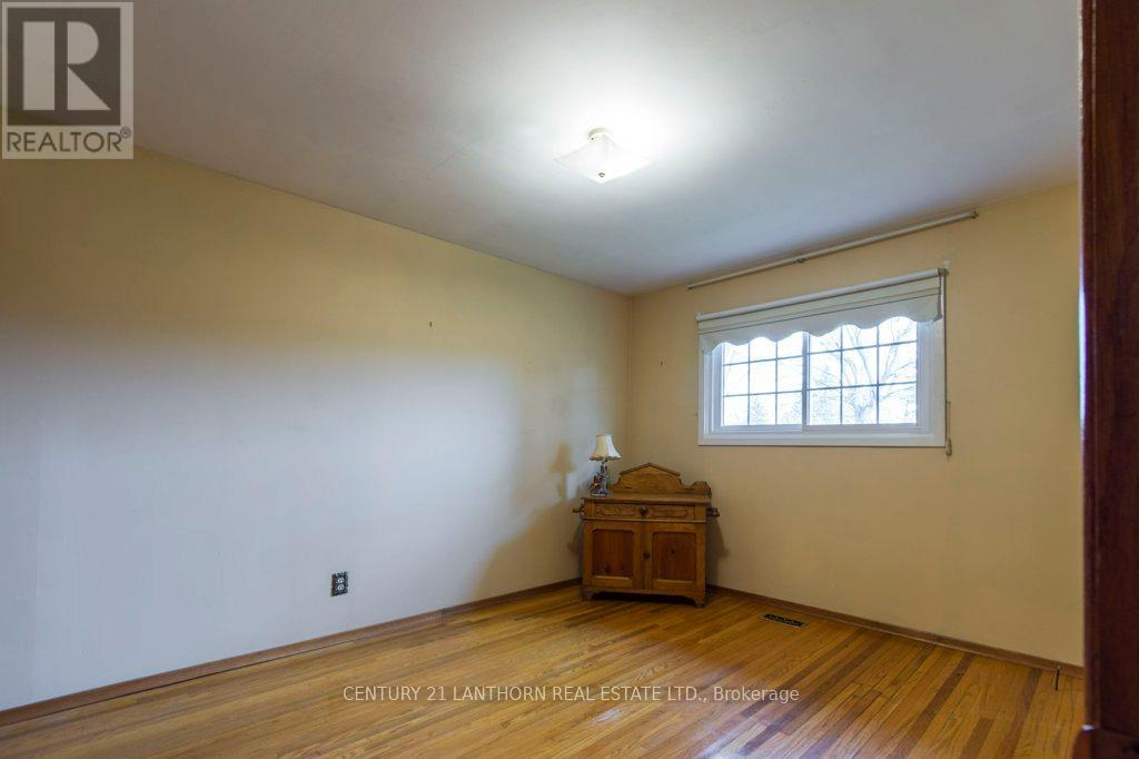 44 Burns Avenue, Quinte West, Ontario  K8R 1G2 - Photo 22 - X12557670