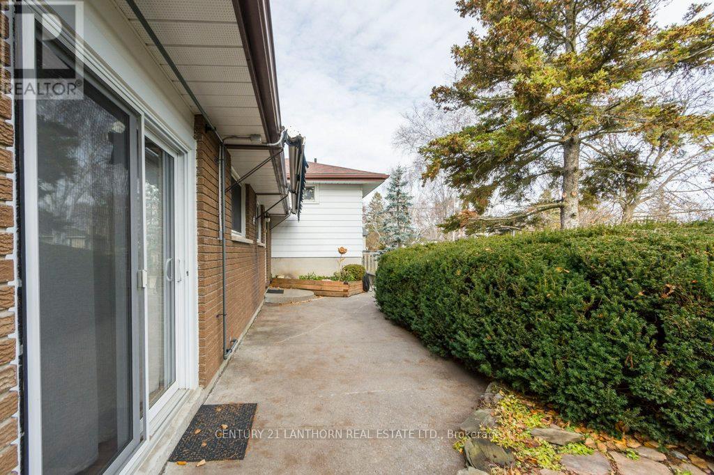 44 Burns Avenue, Quinte West, Ontario  K8R 1G2 - Photo 30 - X12557670