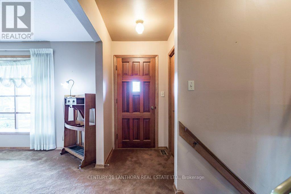 44 Burns Avenue, Quinte West, Ontario  K8R 1G2 - Photo 6 - X12557670