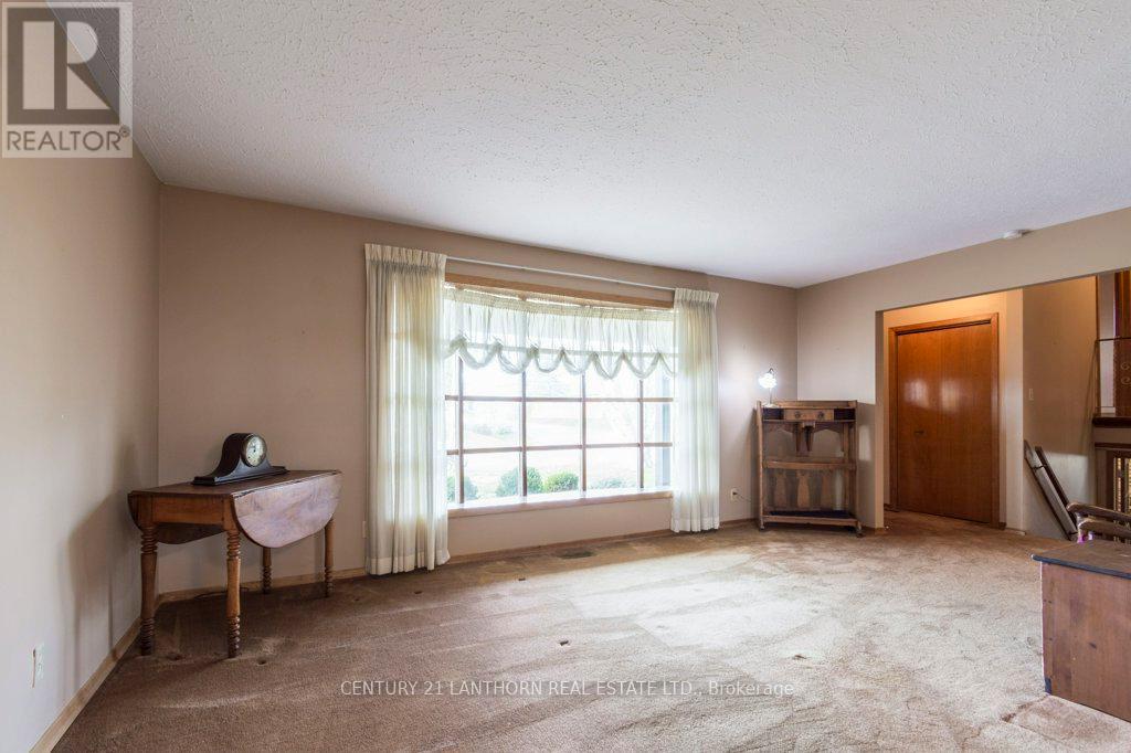 44 Burns Avenue, Quinte West, Ontario  K8R 1G2 - Photo 9 - X12557670