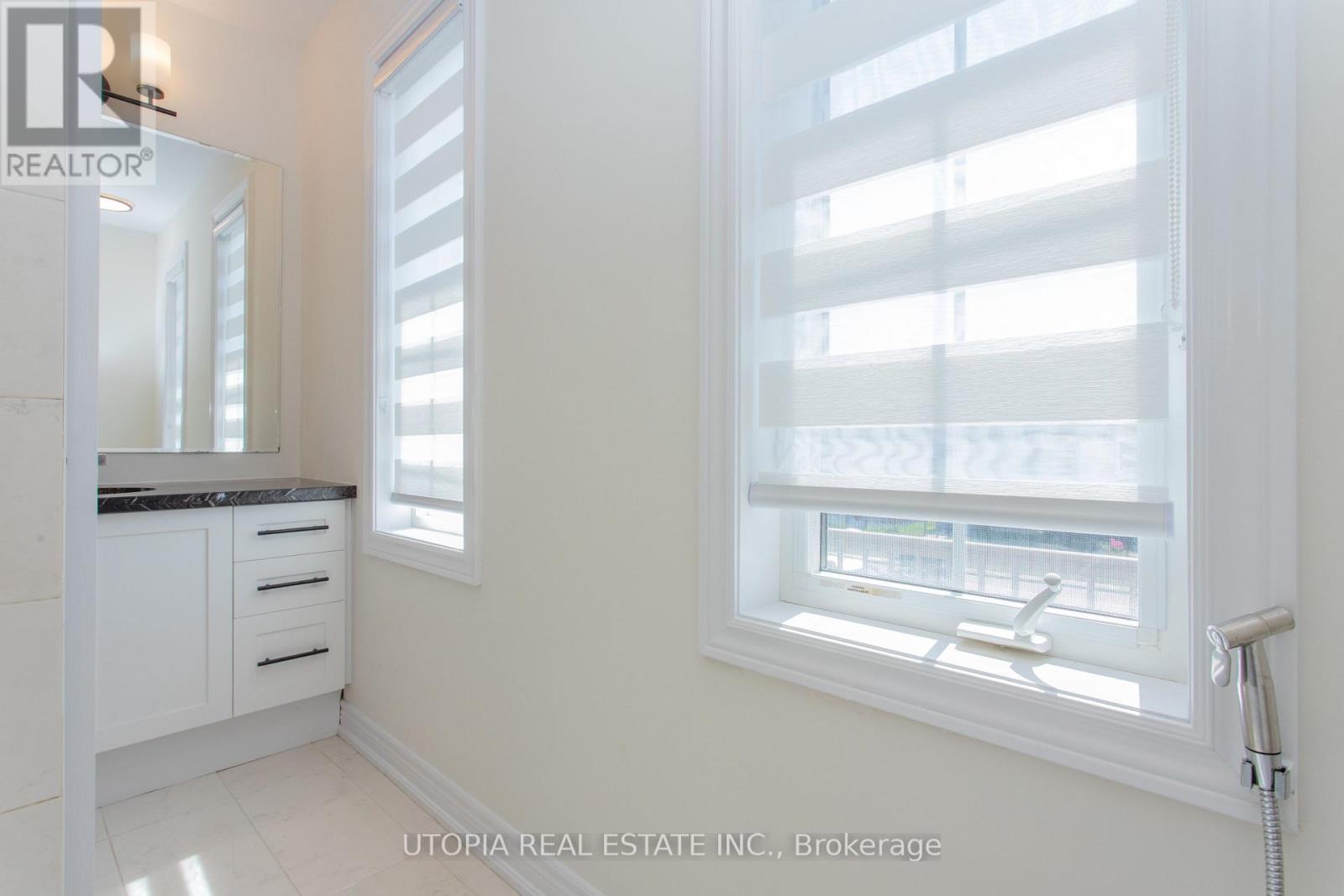 5409 Tenth Line W, Mississauga, Ontario  L5M 0V7 - Photo 21 - W12557622