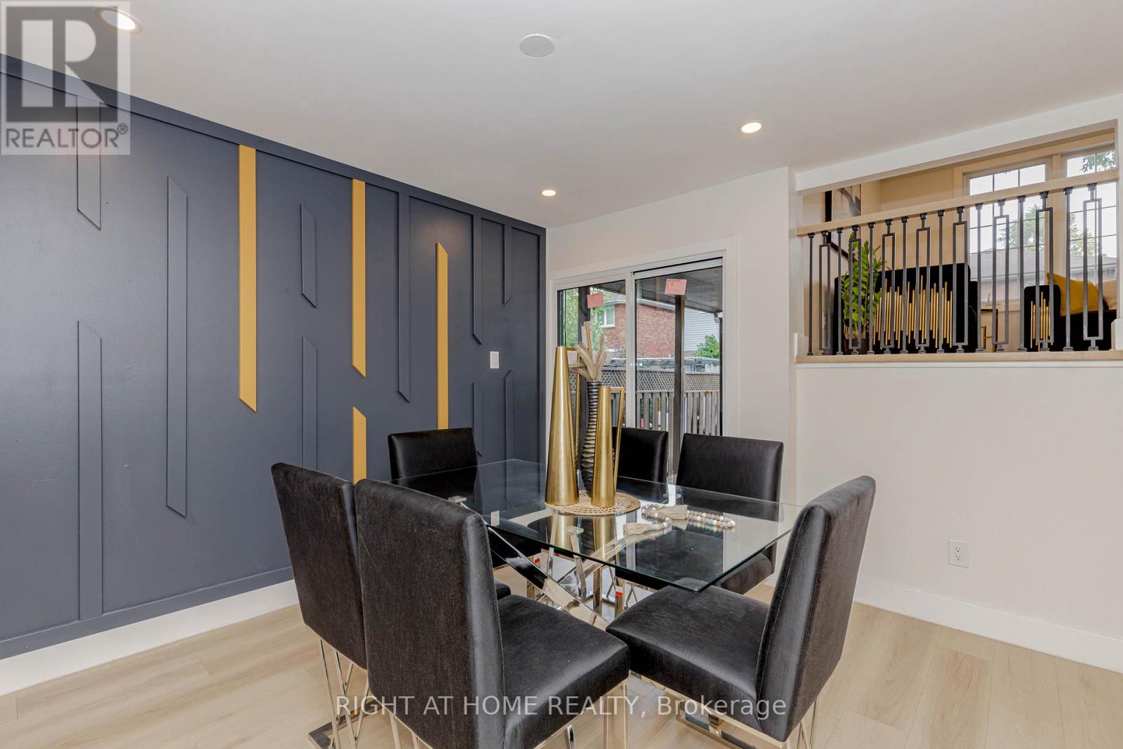 6 Bryant Court, Brampton, Ontario  L6X 2T1 - Photo 11 - W12557642