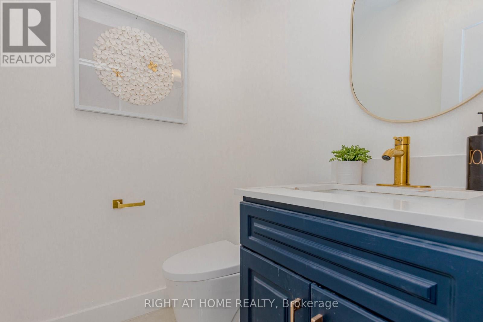 6 Bryant Court, Brampton, Ontario  L6X 2T1 - Photo 16 - W12557642