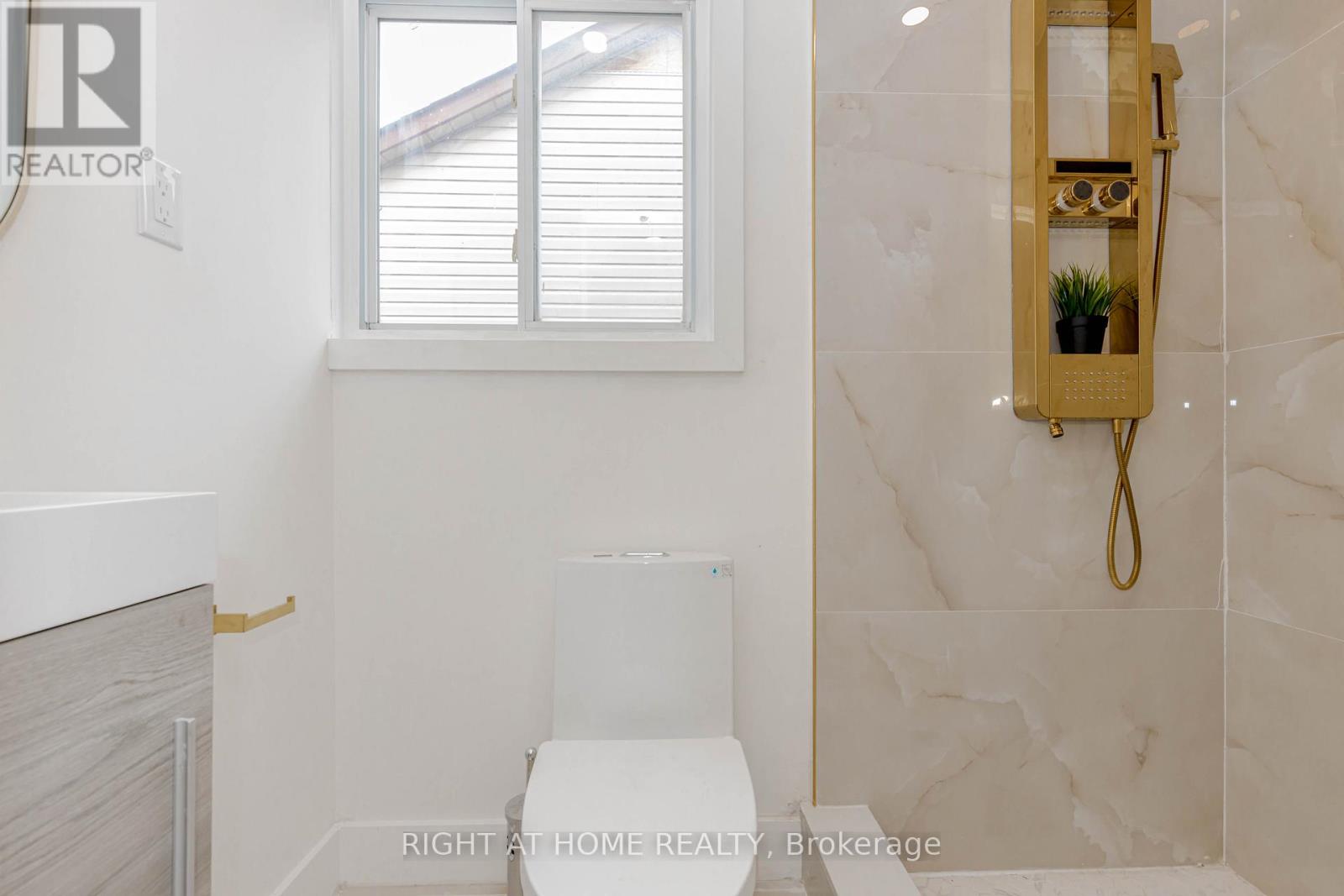 6 Bryant Court, Brampton, Ontario  L6X 2T1 - Photo 28 - W12557642