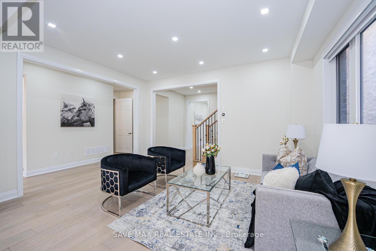 53 Lipscott Drive, Caledon, Ontario  L7C 4K1 - Photo 10 - W12557646