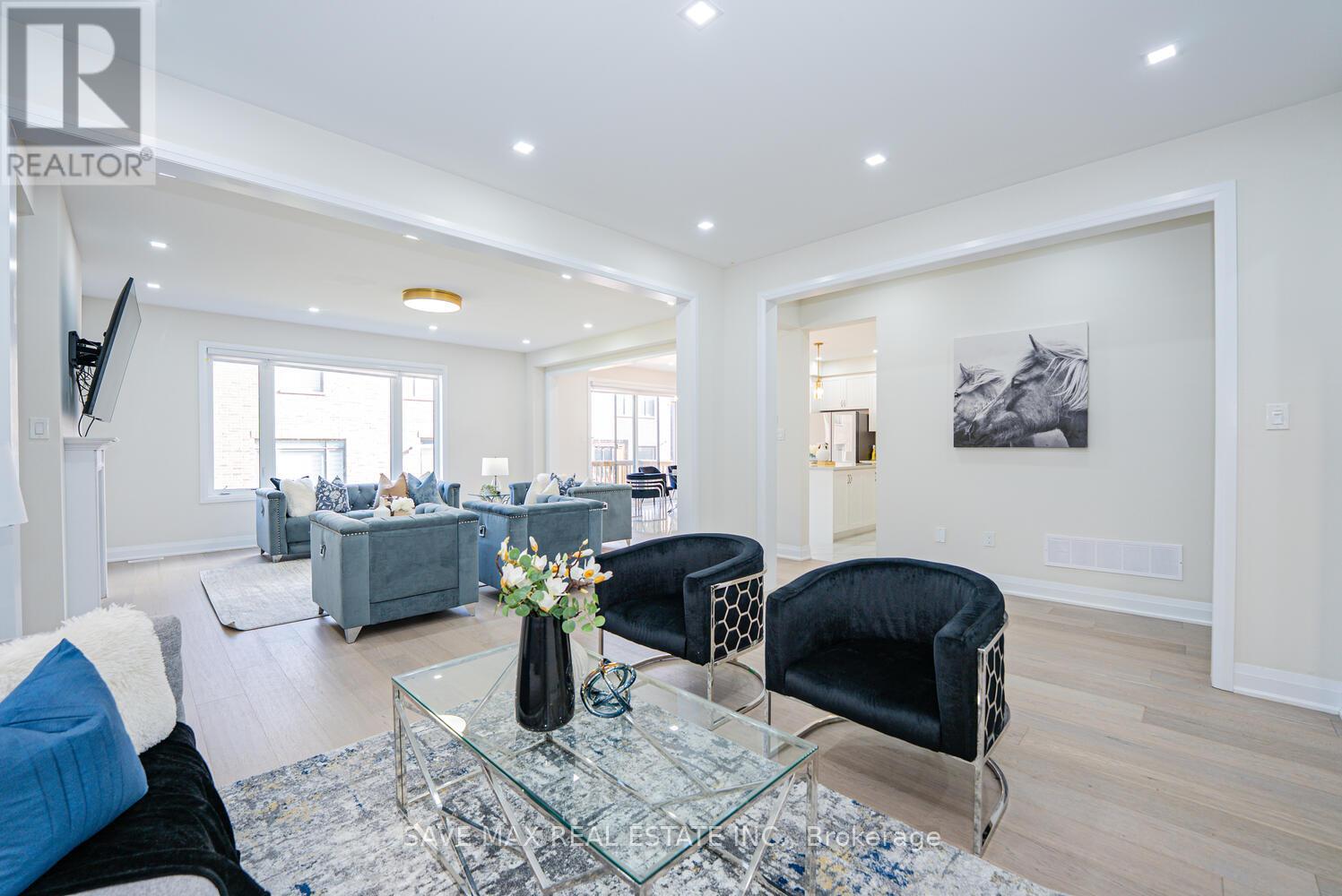 53 Lipscott Drive, Caledon, Ontario  L7C 4K1 - Photo 11 - W12557646