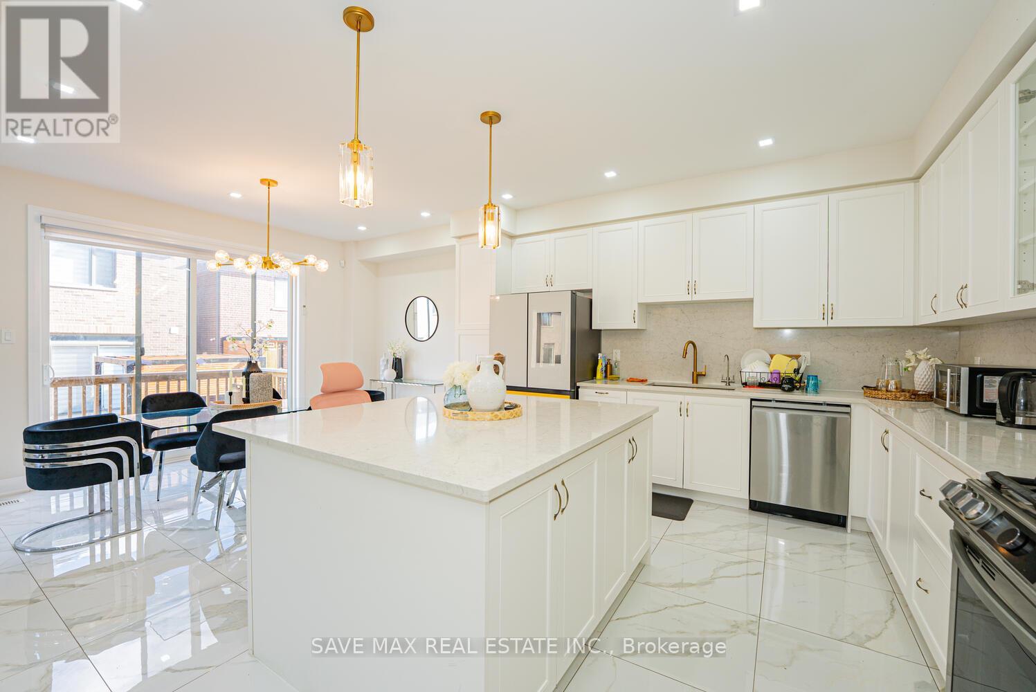 53 Lipscott Drive, Caledon, Ontario  L7C 4K1 - Photo 14 - W12557646