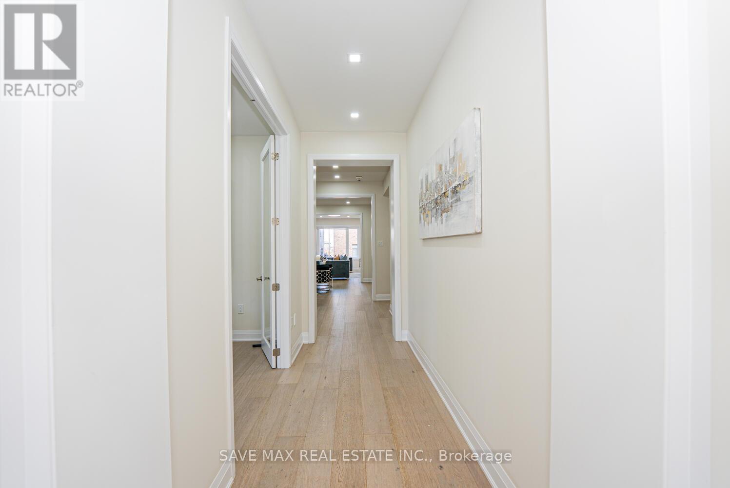 53 Lipscott Drive, Caledon, Ontario  L7C 4K1 - Photo 5 - W12557646