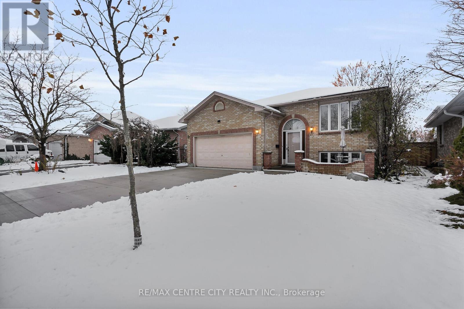 47 STONEHENGE ROAD, London East, Ontario