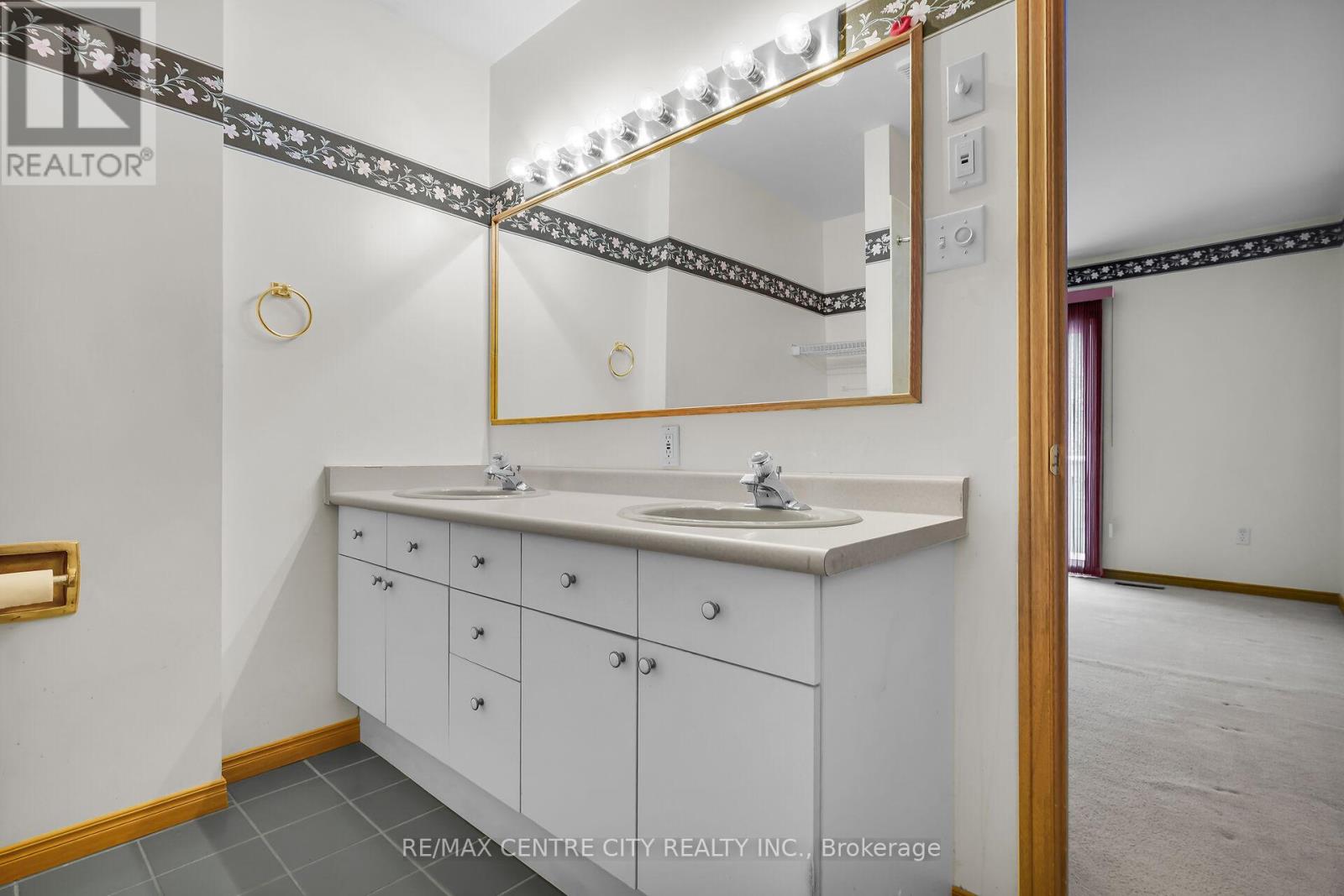 47 Stonehenge Road, London East, Ontario  N5V 4M6 - Photo 25 - X12557706