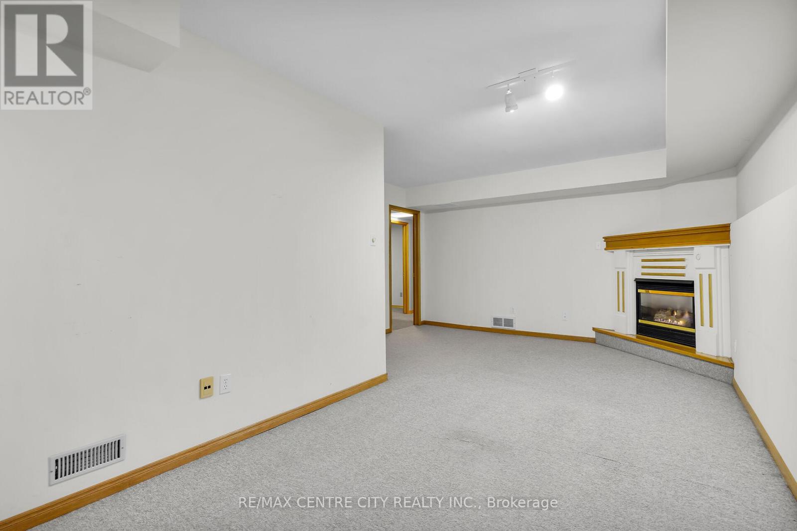 47 Stonehenge Road, London East, Ontario  N5V 4M6 - Photo 42 - X12557706