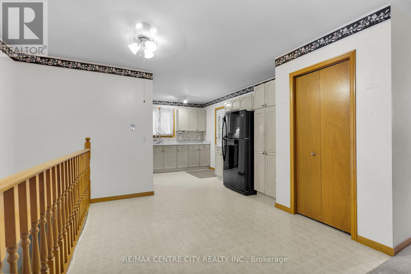 47 Stonehenge Road, London East, Ontario  N5V 4M6 - Photo 7 - X12557706