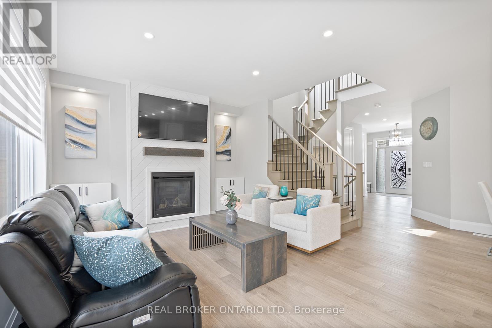 610 Conners Drive, North Perth, Ontario  N4W 0J3 - Photo 21 - X12389005