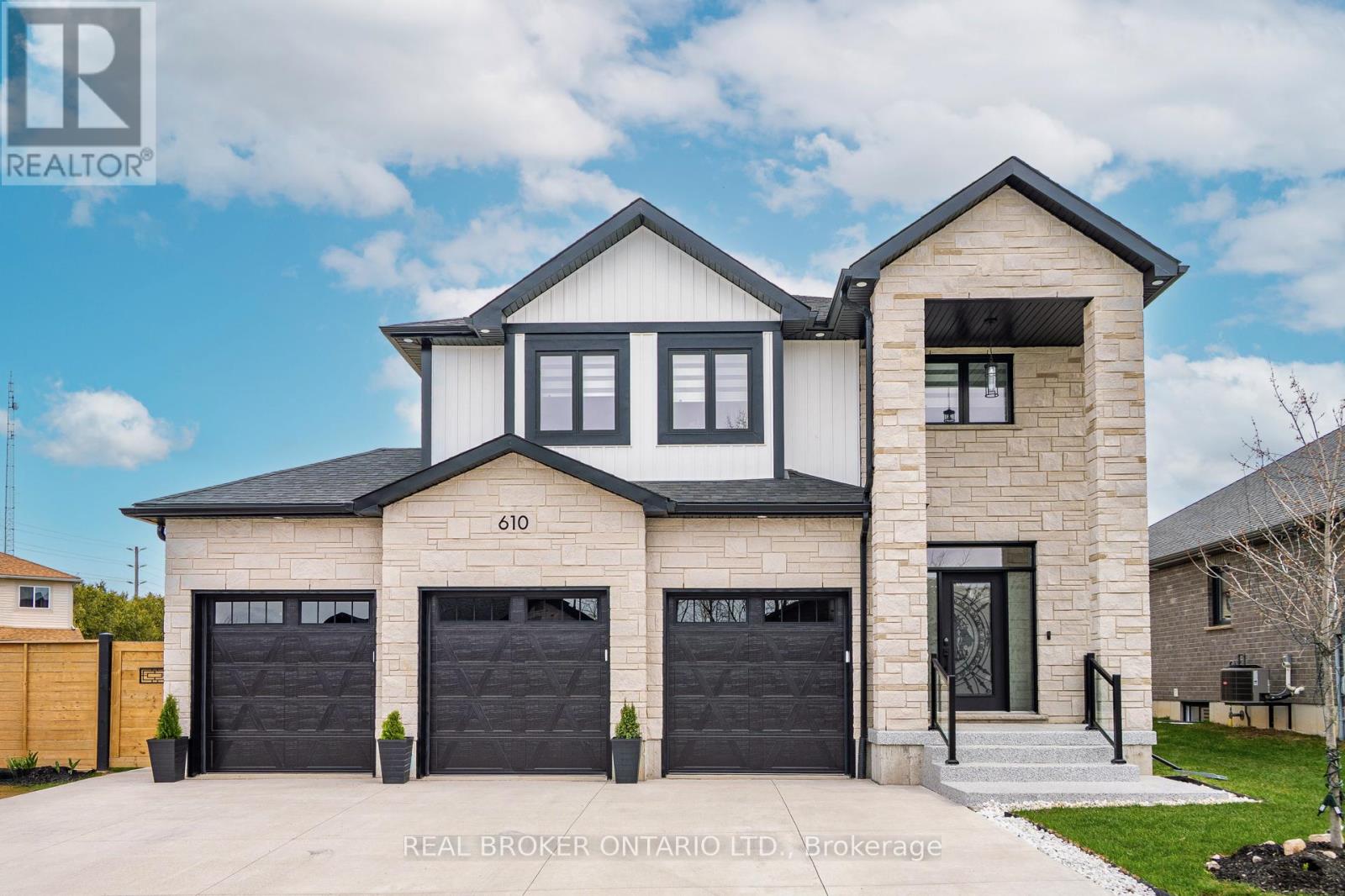 610 Conners Drive, North Perth, Ontario  N4W 0J3 - Photo 2 - X12389005