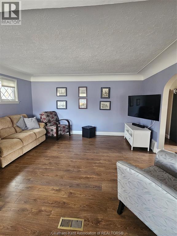 250 Woods Street, Chatham, Ontario  N7L 3R5 - Photo 6 - 25029018